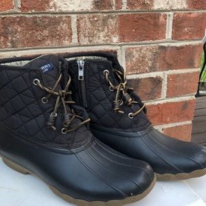 SPERRY raining shoes